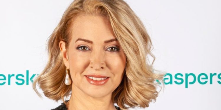 İnsan hatası, ihlalleri tetikliyor: Profesyonellerin yalnızca yarısı siber güvenlik eğitimi alıyor