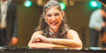 İlyun Bürkev, yılın son turnesini Prag Lobkowicz Sarayı’ndaki özel konserle açıyor