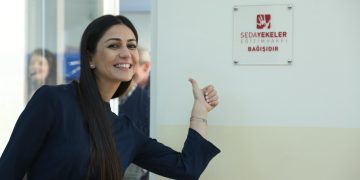 Dil Bilimci Seda Yekeler: Dil edinmek emek mi, Yetenek mi?