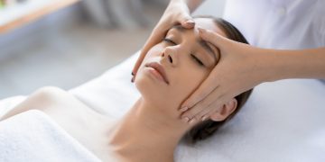 Dr. Elif İnaç’tan yeni yıl öncesi ışıltı rehberi