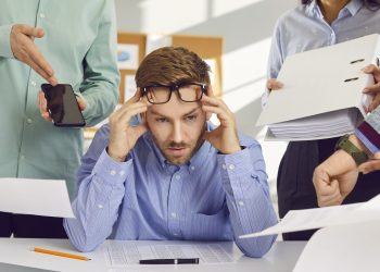 İş hayatında stresle baş etmek: Pozitif psikolojide modern çalışanın ruh sağlığı