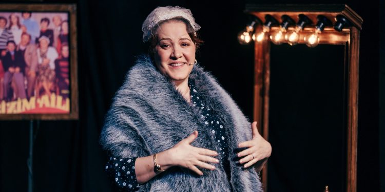 Unutulmaz sanatçı Adile Naşit  tiyatroda yeniden hayat buluyor