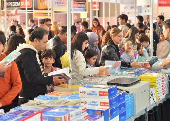 Çukurova kitap fuarı, kitapseverlerle buluşmak üzere kapılarını açtı!