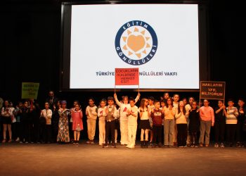 TEGV’de “Sokak Tiyatroları” Yapı Kredi Afife Tiyatro ödülleri desteğiyle başladı