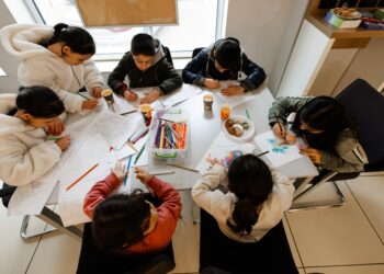 İş Sanat Anadolu Sergileri “Narenciye Mevsimi” ile Pozcu’daydı