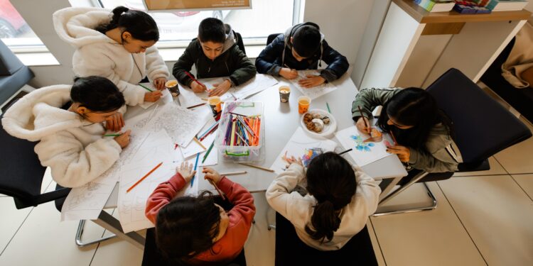 İş Sanat Anadolu Sergileri “Narenciye Mevsimi” ile Pozcu’daydı