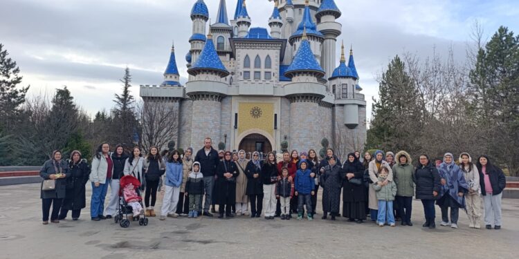 Başkan Ayşe Ünlüce: “Kadınların yüzü gülerse bizim de güler”