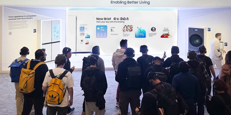 Eve eşlik eden yapay zekâ dostu günlük yaşamı kolaylaştırıyor