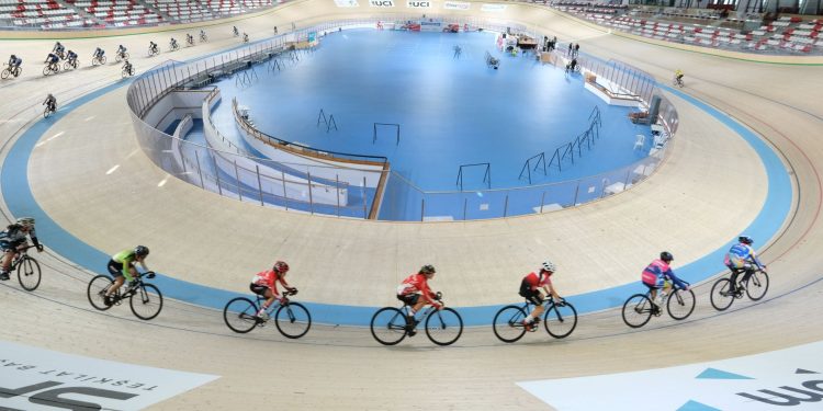 Türk Bisikletinin geleceği Konya veledromu’nda piste çıktı