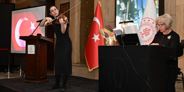 Tchumburidze: “Müzik ve sanat insanı insan yapan en güçlü değerdir”