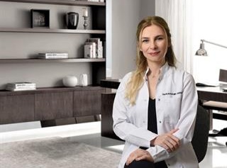 Doç. Dr. Bilgehan Sezgin Asena: Katarakt tedavisinde femtosaniye lazer yöntemi