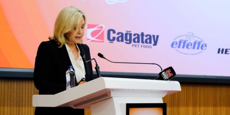 Kedi-köpek maması sektörü ihracatını 11 yılda 33 kat artırdı