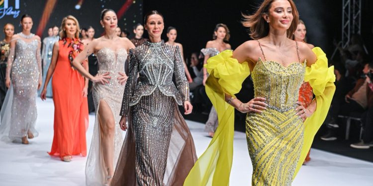 IF Wedding Fashion İzmir’de son gün defileleri beğeni topladı