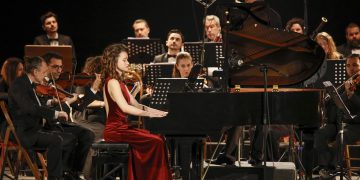 Mozart’a adanan gecede Nehir Özzengin ve Olten Filarmoni’den unutulmaz akşam