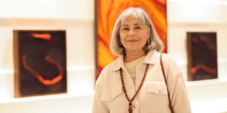 Semra Özümerzifon’un  “Ağlı Hikayeler” Sergisi Galeri Deniz’de açıldı