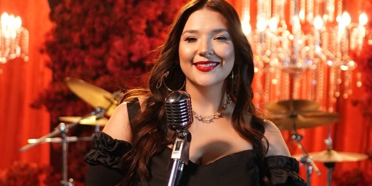 Tuğçe Kandemir’in akustik serisinde duygusal derinlik!