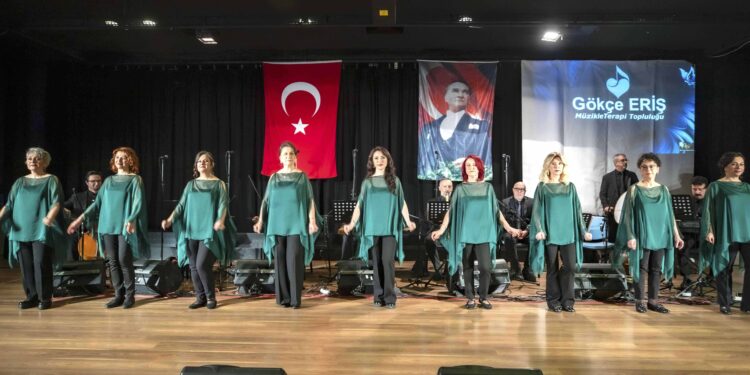 Müzikle terapi topluluğundan Türk sanat müziği ziyafeti
