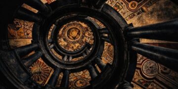 Aşkım Tan: Taş, ışık ve zaman: Ahmet Ertuğ’un kadrajında korunan medeniyet