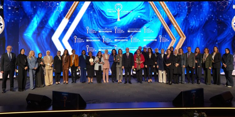 Halkbank Üreten Kadınlar Yarışması Ödülleri Sahiplerini buldu