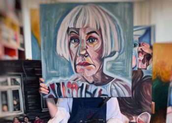 Çağdaş resimde duygu ve insan odağı: Ayşe Betil