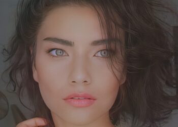 Ayşe Demir: Aşk Dediğin