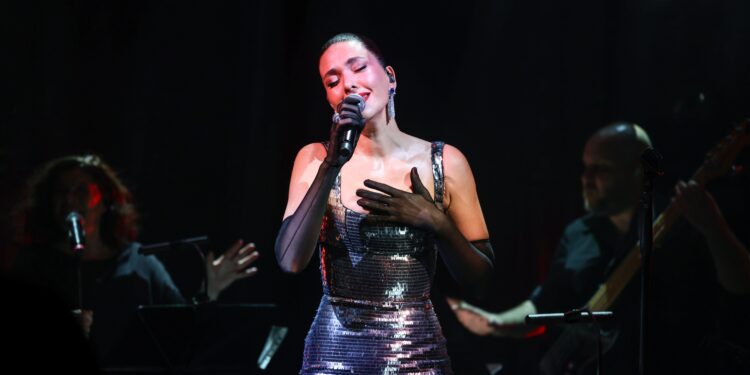 Bergüzar Korel “Hatırladıkça”