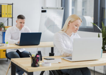 Hareketsiz yaşam alarm veriyor: Uzmanlardan ofis ve ev çalışanlarına kritik uyarılar