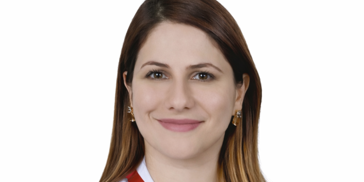 Doç. Dr. İlknur Topal Yarat: Dijital dünyada omurga sağlığı için öneriler