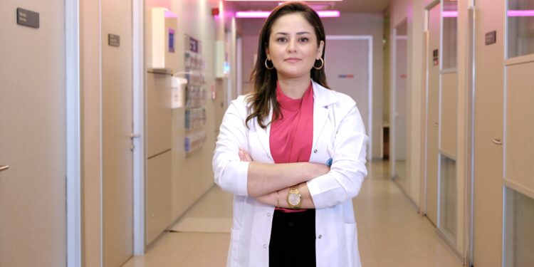 Dr. Lale Allahyarova: Kardeş kıskançlığı doğal bir süreç! Kıskançlığı yönetmek ebeveynin elinde!