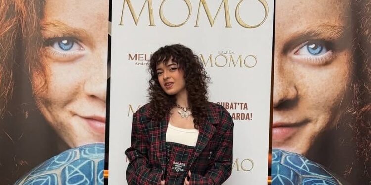 Momo Zamana Karşı: Melis Fis’ın katılımıyla paribu cineverse akasya’da büyülü bir ön gösterim düzenlendi