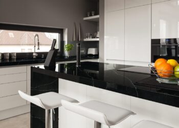 Mutfakta Estetik Devrim: Porselen Tezgah Neden Bu Kadar Popüler?