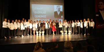 Kadınlar gününde Salihlili kadın girişimcilere ödül