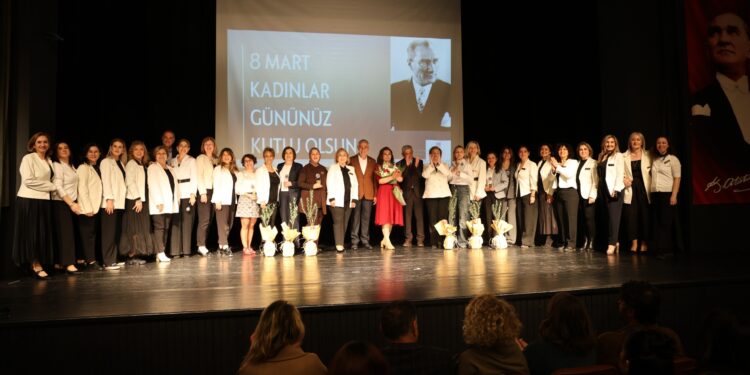 Kadınlar gününde Salihlili kadın girişimcilere ödül