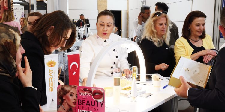 Güzellik Bakım Fuarı kapılarını açtı