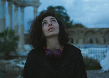 Gündüz Apollon Gece Athena…