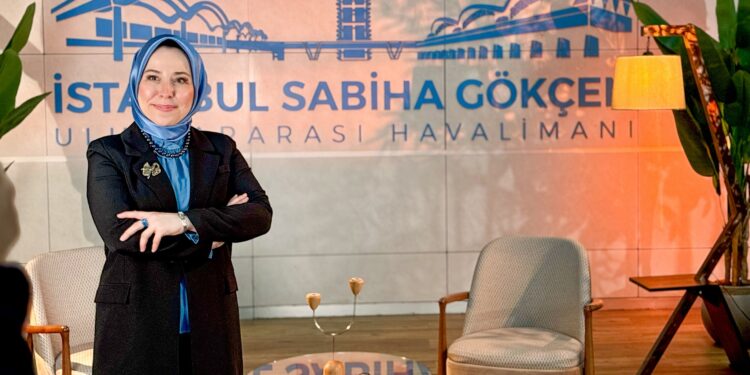 Kadınlar cam tavanları aşıyor