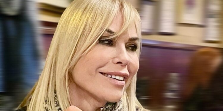 Aydan Baktır: Kadın olmak, dünyaya yalnızca gelmek değil, dünyayı yeniden kurmaktır