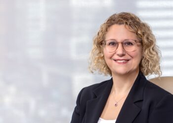 Üretimin kalbinde kadın imzası