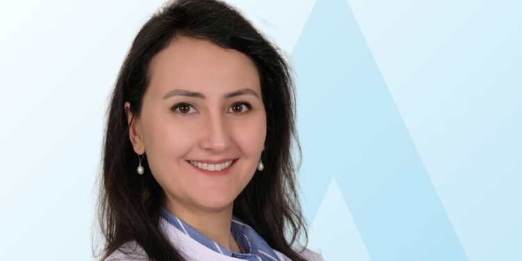 Neslihan Sinim Kahraman: Çocuğunuzun gözlerini karanlıkta mutlaka test edin