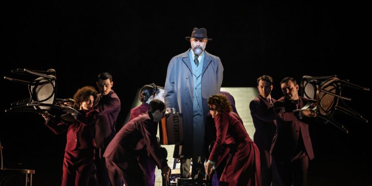 “Satıcının Ölümü”nün Prömiyerine ünlü isimler akın etti!