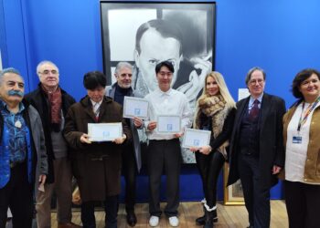 Ressam Aslıhan Çiftgül’e Grand Palais’de Prestijli Ödül