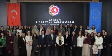 Kadın çiftçiler sürdürülebilir gelecek için bir araya geldi