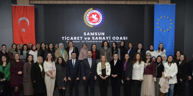 Kadın çiftçiler sürdürülebilir gelecek için bir araya geldi