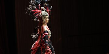 Stravinsky’nin Ateş Kuşu   İDSO DenizBank Konserleri’nde sahnelendi