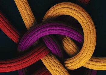 Zülfü Livaneli’nin 35 Yıllık “Erken Uyarı” Sinyalleri Kitaplaştı: “Üç Kutuplu Türkiye”