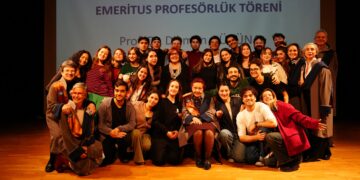 Kadir Has Üniversitesinden Prof. Dr. Dikmen Gürün’e Emeritus ünvanı