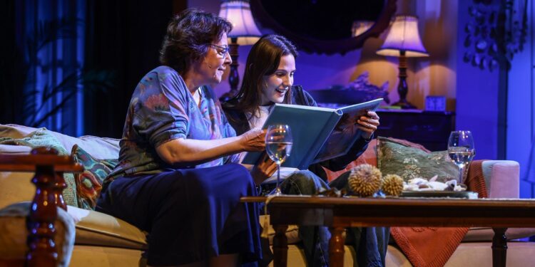 Palamut Zamanı ‘’En İyi Yapım’’ Ödülüyle Zorlu PSM’de!