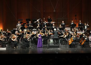 Uluslararası sahnelerin seçkin isimleri Gilbert Varga ve Alena Baeva İDSO DenizBank Konserleri’nde!