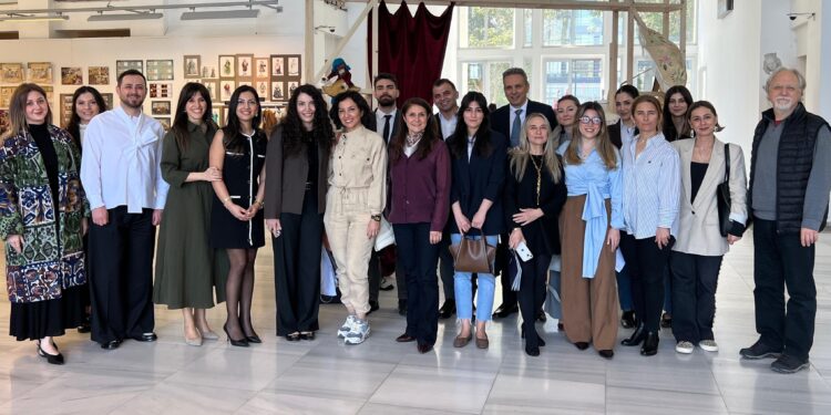 Cildimdeki Hikâye Yarışması ile hastalığın görünmeyen etkileri lif (tekstil) sanatına dönüşüyor