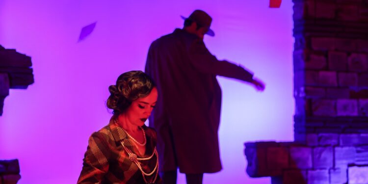 Ay Tedirginliği, 14. Sarıyer Tiyatro şenliği’nde!